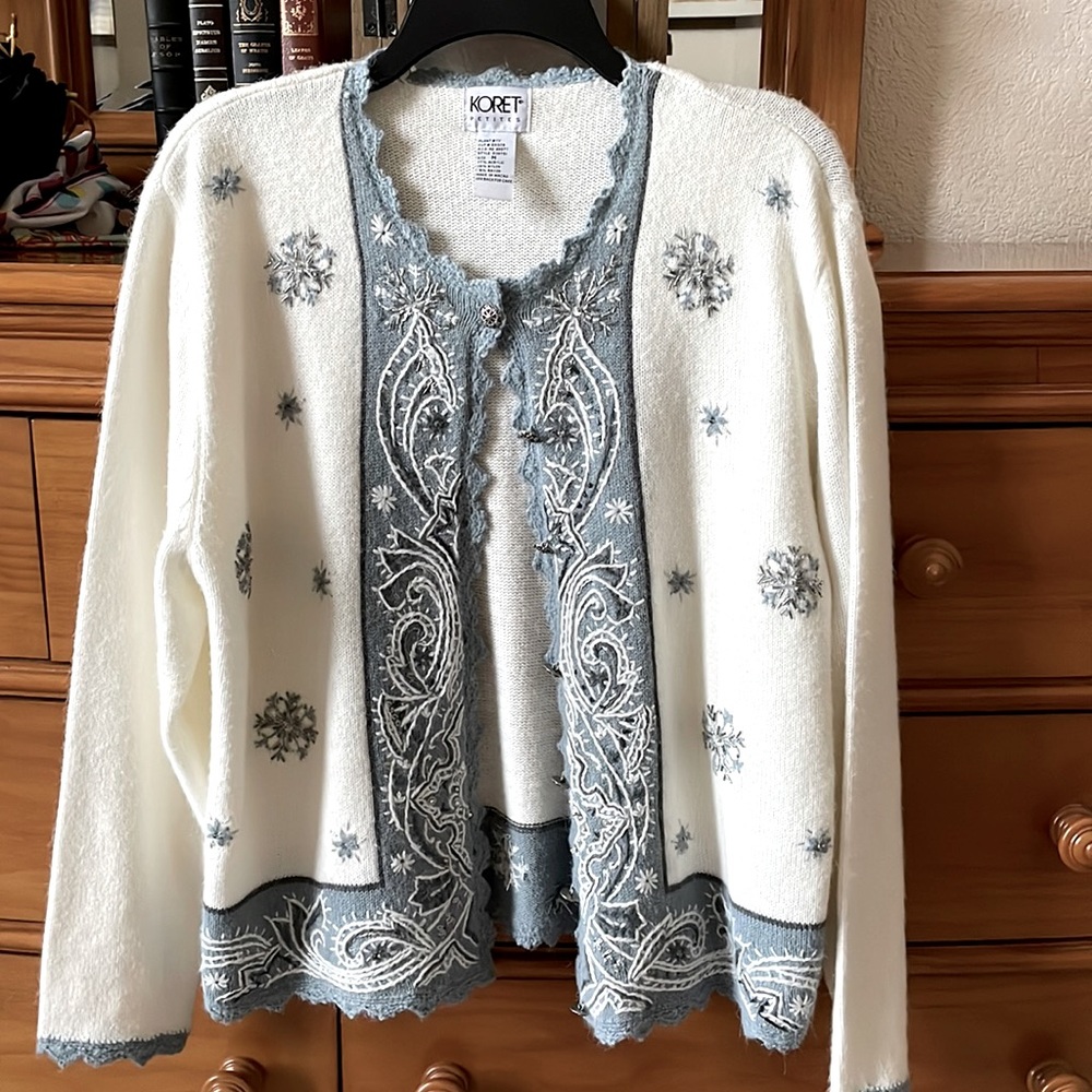 Beautiful embroidered cardigan